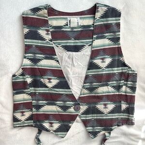 Vintage D.A.K. Frontier Western Style Aztec Geometric Tapestry Vest S Womens USA